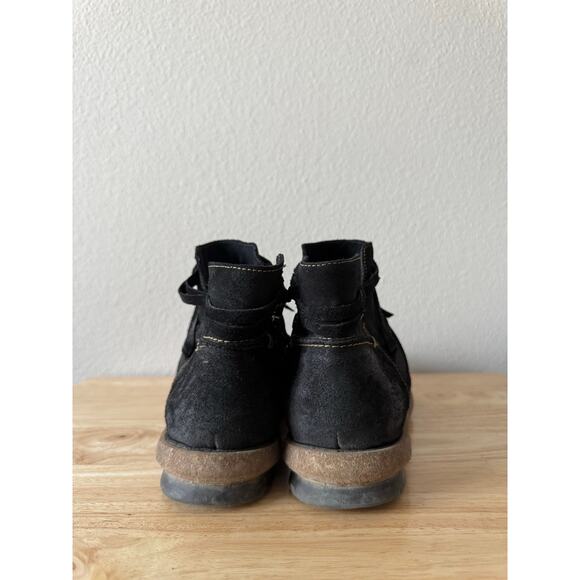 Born Women’s Tarkiln Black Suede Leather Ankle Boots Booties Strap Laces Size 9 - Picture 9 of 12